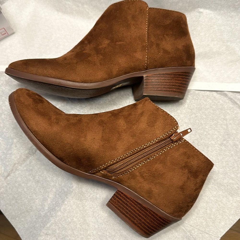 Round Toe Faux Suede Stacked Heel Western Ankle Bootie, Mug-S Cognac. Size 9.